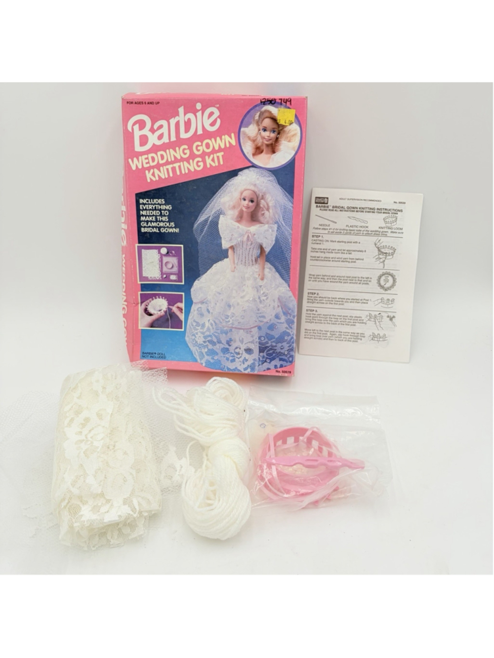 Mattel Barbie Wedding Gown Knitting Kit Color White #50539.